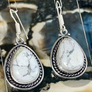 Dainty Magnesite Earrings 1 1/2”